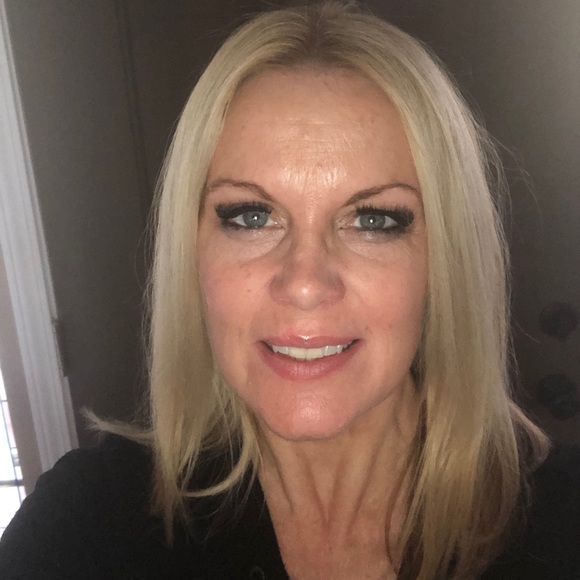 Meet your Posher, Sharalynn - Picture 1 of 1